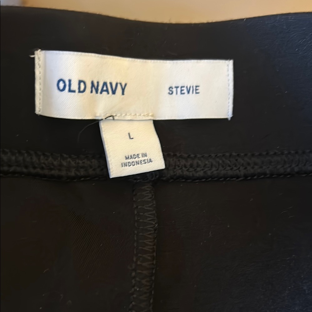Old Navy Stevie Pants in Black
